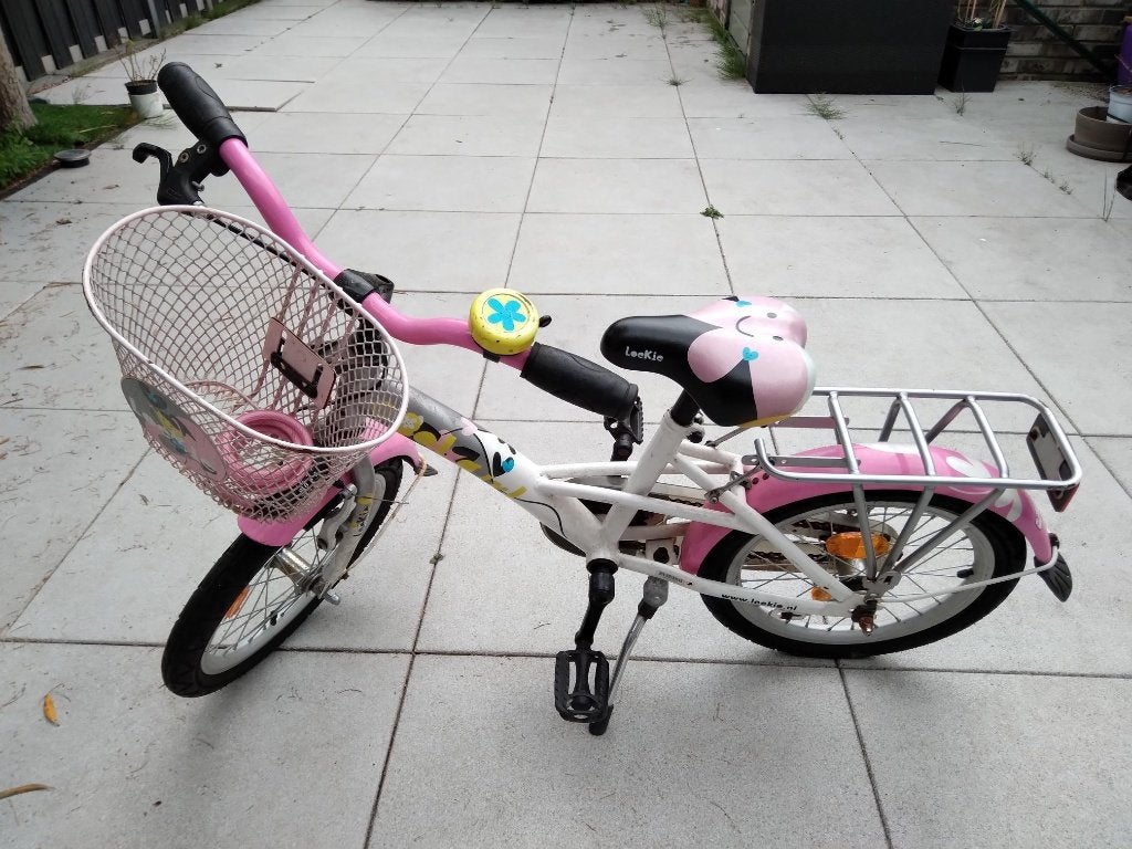 Kleuterfiets (meisje), Ophalen, Terugtraprem, Zijwieltjes, Gebruikt