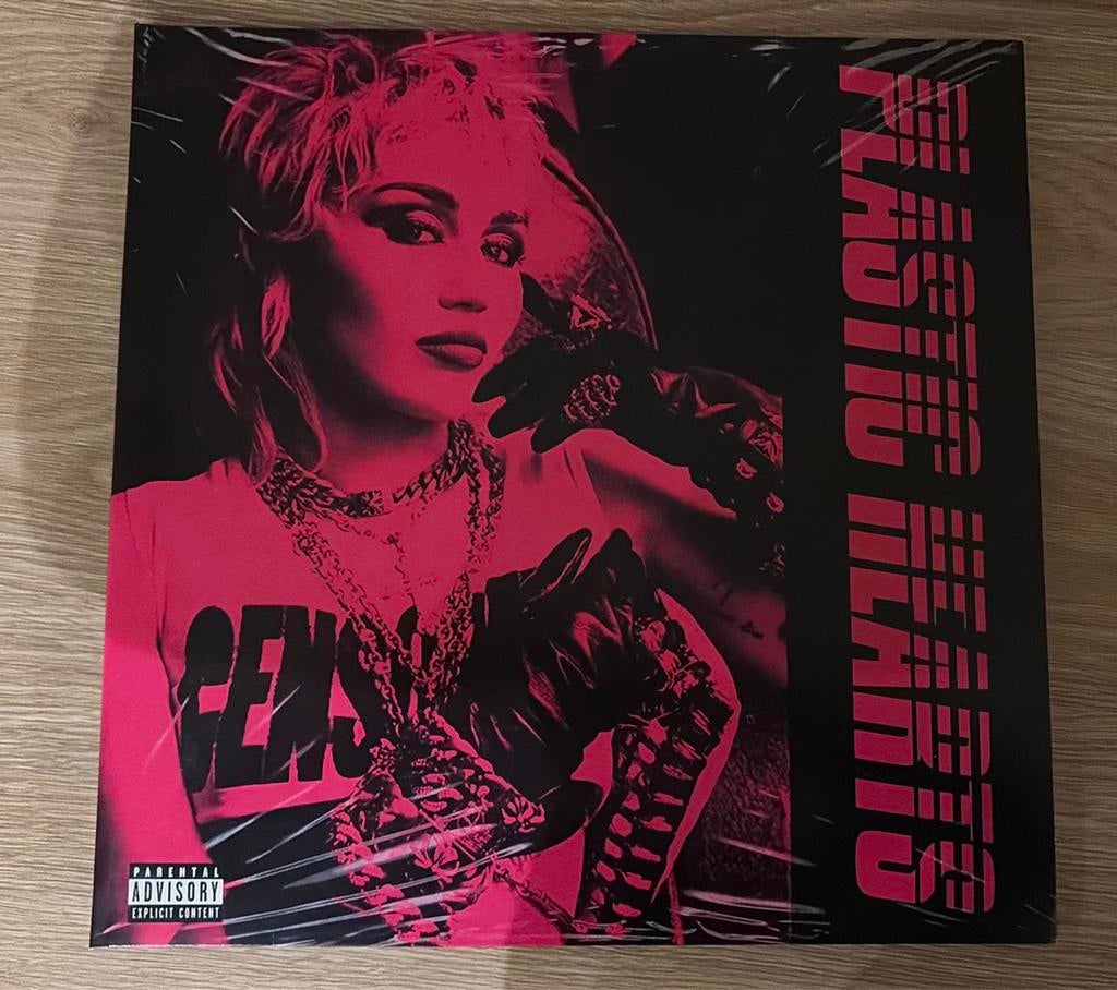Miley Cyrus plastic hearts lp vinyl, Cd's en Dvd's, Vinyl | Pop, Ophalen of Verzenden, Nieuw in verpakking