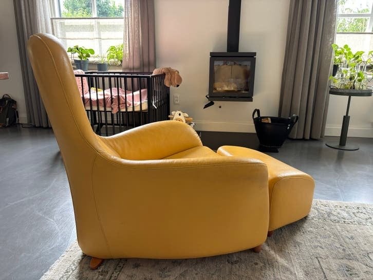 Mooie design fauteuil met voetenbank van Piet Hoefsloot, Gebruikt, 100 tot 125 cm, Leer, Ophalen of Verzenden