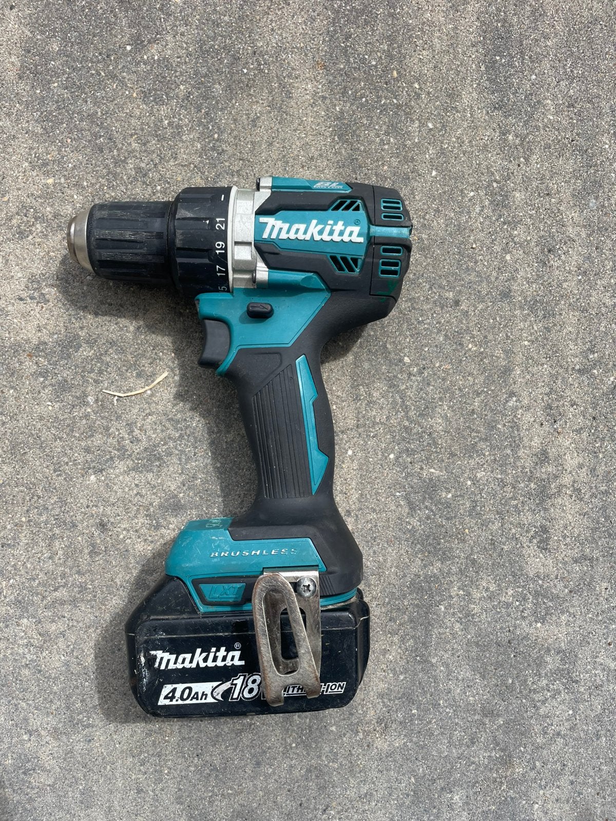 Makita accu boormachine, Doe-het-zelf en Verbouw, Gereedschap | Boormachines, Ophalen of Verzenden, Zo goed als nieuw, Boormachine