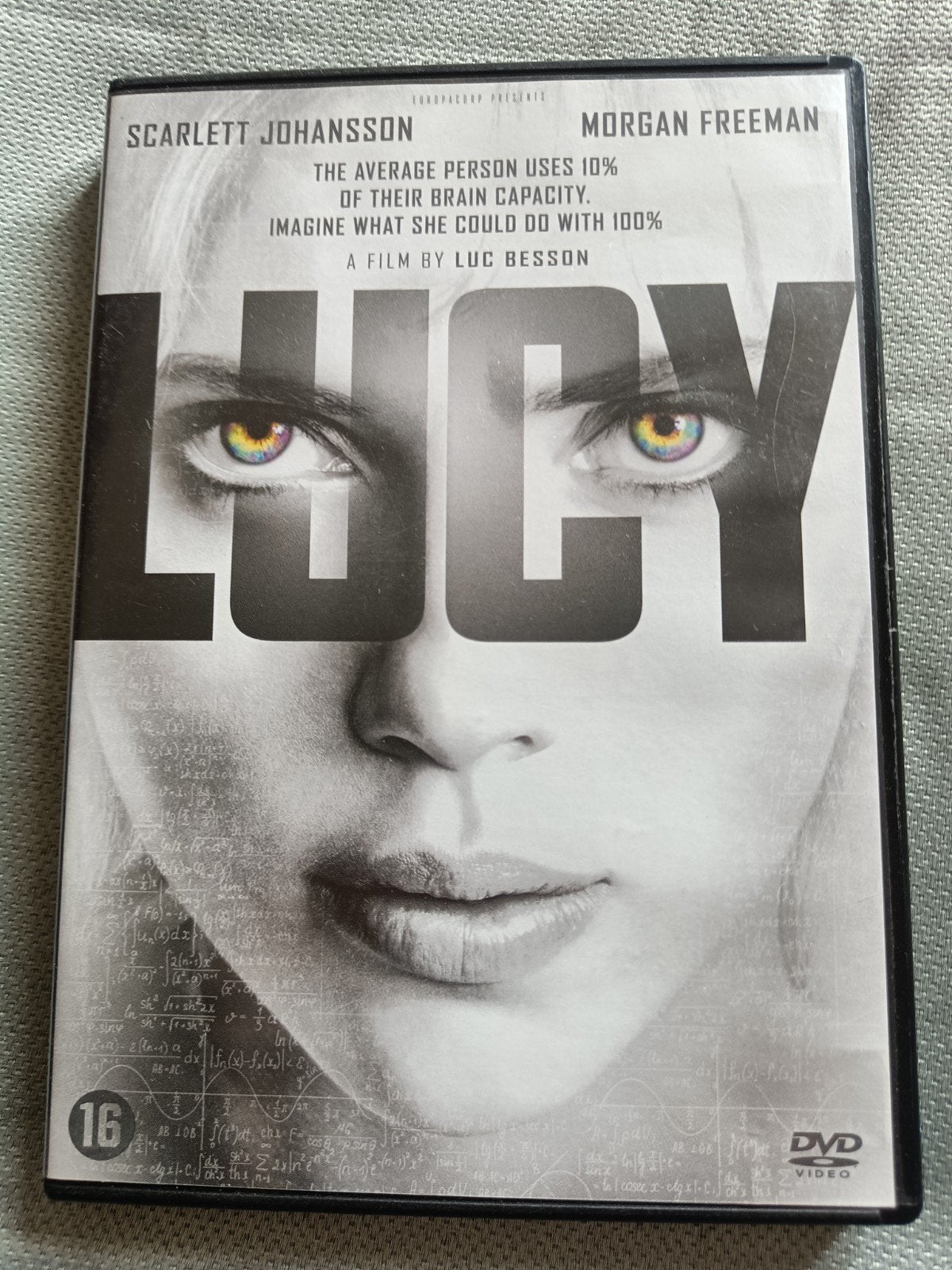 Lucy DVD - Actiethriller met Scarlett Johansson, Gebruikt, Vanaf 16 jaar, Nederlands, Inclusief doosje