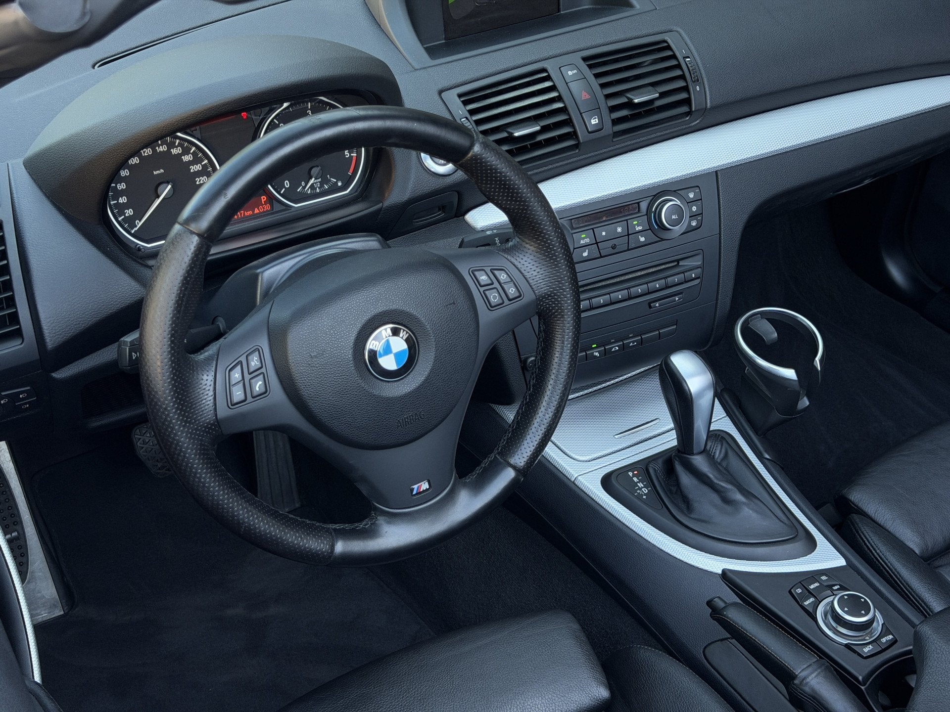 BMW 1 Serie Cabrio 123d High Executive Automaat | M Sport |, Auto's, BMW, Euro 5, Achterwielaandrijving, Zwart, 4 cilinders