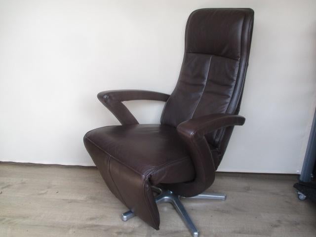 NIEUWSTAAT De Toekomst relax fauteuil bruin leer extra large, Ophalen, 75 tot 100 cm, Leer, Zo goed als nieuw