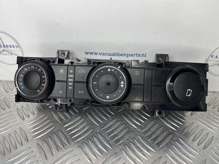 Kachel Bedieningspaneel van een Mercedes Sprinter, Auto-onderdelen, Ophalen of Verzenden, Gebruikt