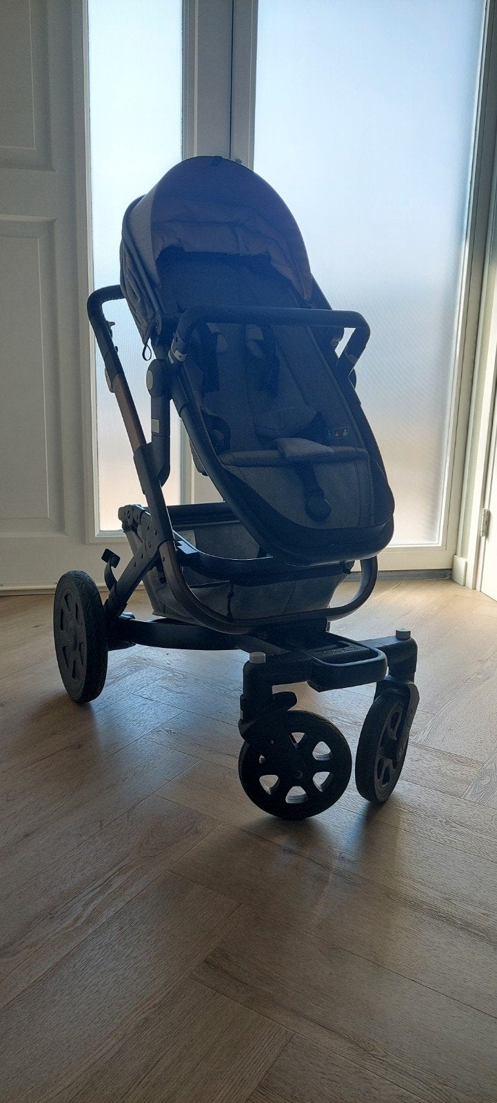 Joolz Geo2 kinderwagen met accessoires - Superior Grey, Kinderen en Baby's, Kinderwagens en Combinaties, Gebruikt, Met autostoeltje