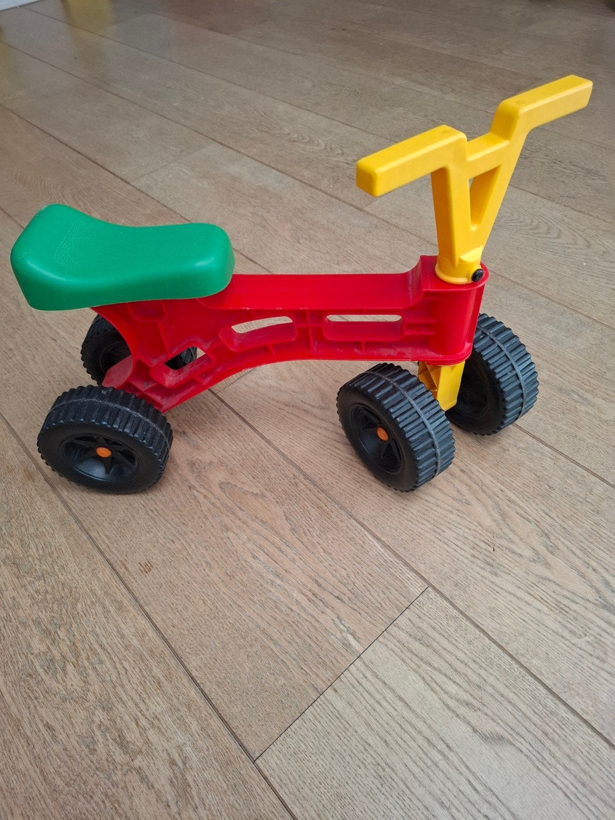Kleurrijke loopfiets voor kinderen, Ophalen, Zo goed als nieuw, Loopfiets