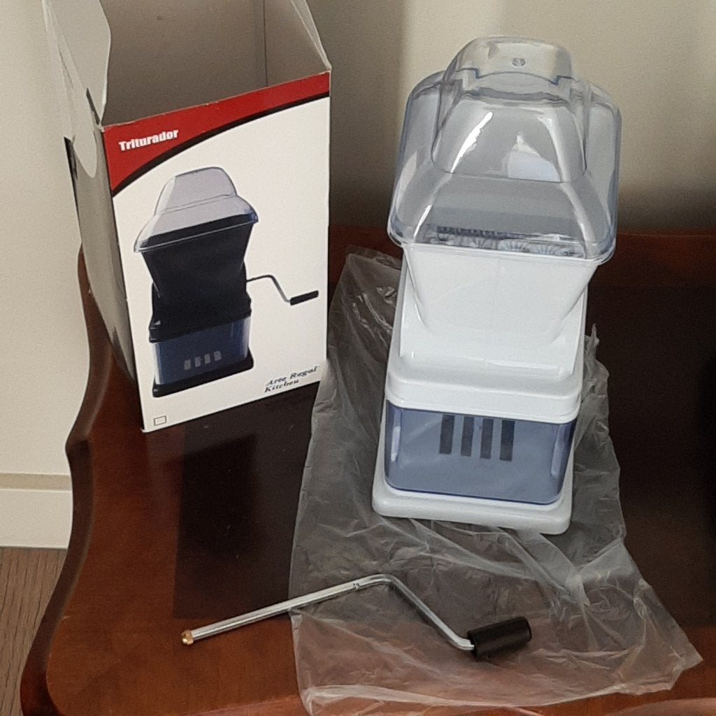 🧊Nieuw: Handmatige icecrusher - Kleine blokjes ijs🏷️€15,-, Kunststof, Nieuw, Ophalen of Verzenden, Snijmachine