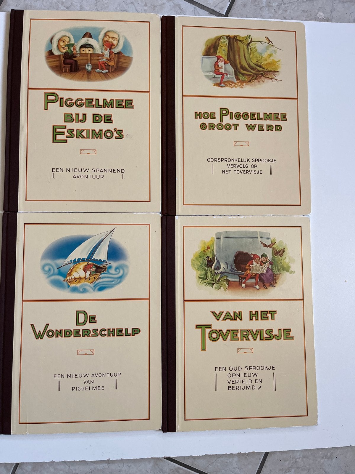 4 Piggelmee boeken: Bij de Eskimo's, Groot Werd, Wonderschel, Ophalen of Verzenden, Zo goed als nieuw