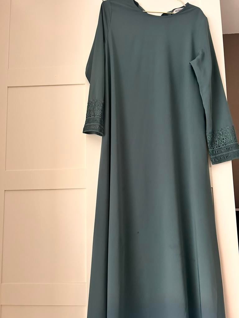 Mooie nieuwe abaya abiye met mooie siermouwtjes l/xl, Zwart, Maat 46/48 (XL) of groter, Ophalen of Verzenden, Zo goed als nieuw