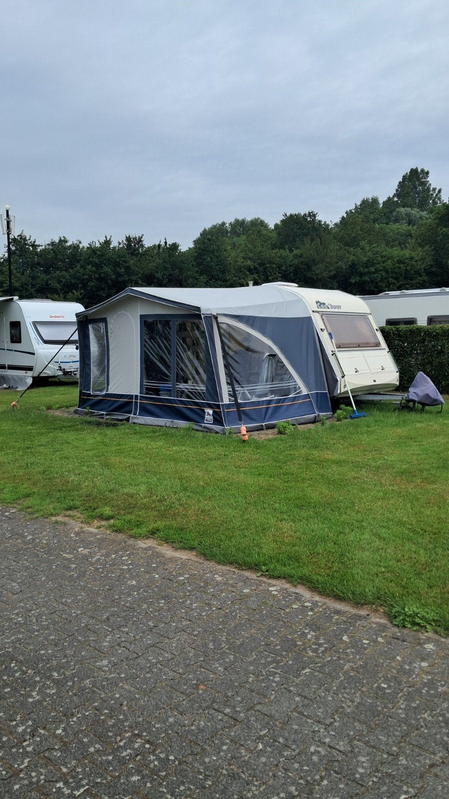 Caravan Chateau 36 Contour, Caravans en Kamperen, Caravans, Rondzit, Tot en met 3, Particulier, Schokbreker