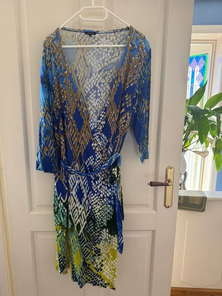 Caroline Biss, wikkkeljurk, 46, Kleding | Dames, Ophalen of Verzenden, Zo goed als nieuw, Maat 46/48 (XL) of groter, Onder de knie