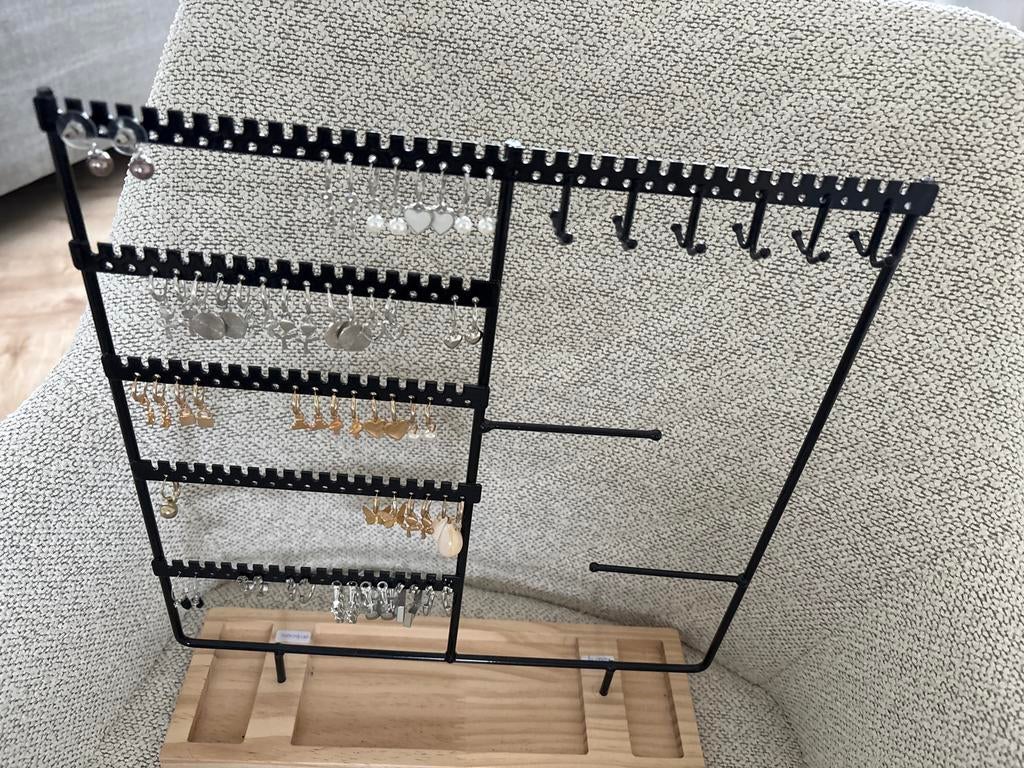 Oorbellenrekje met diverse oorbellen, Sieraden, Tassen en Uiterlijk, Oorbellen, Overige materialen, Hangers, Nieuw, Ophalen of Verzenden