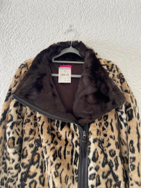 NIEUW Fake fur bontjasje van  het merk Save de Queen mt.M, Kleding | Dames, Maat 38/40 (M), Bruin, Save the queen, Nieuw