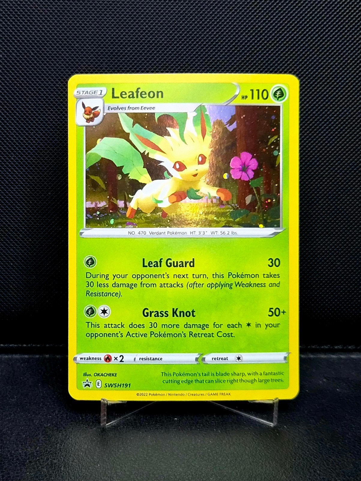 Leafeon Cosmos holo SWSH191 Promo kaart 2022, Hobby en Vrije tijd, Verzamelkaartspellen | Pokémon, Zo goed als nieuw, Ophalen of Verzenden