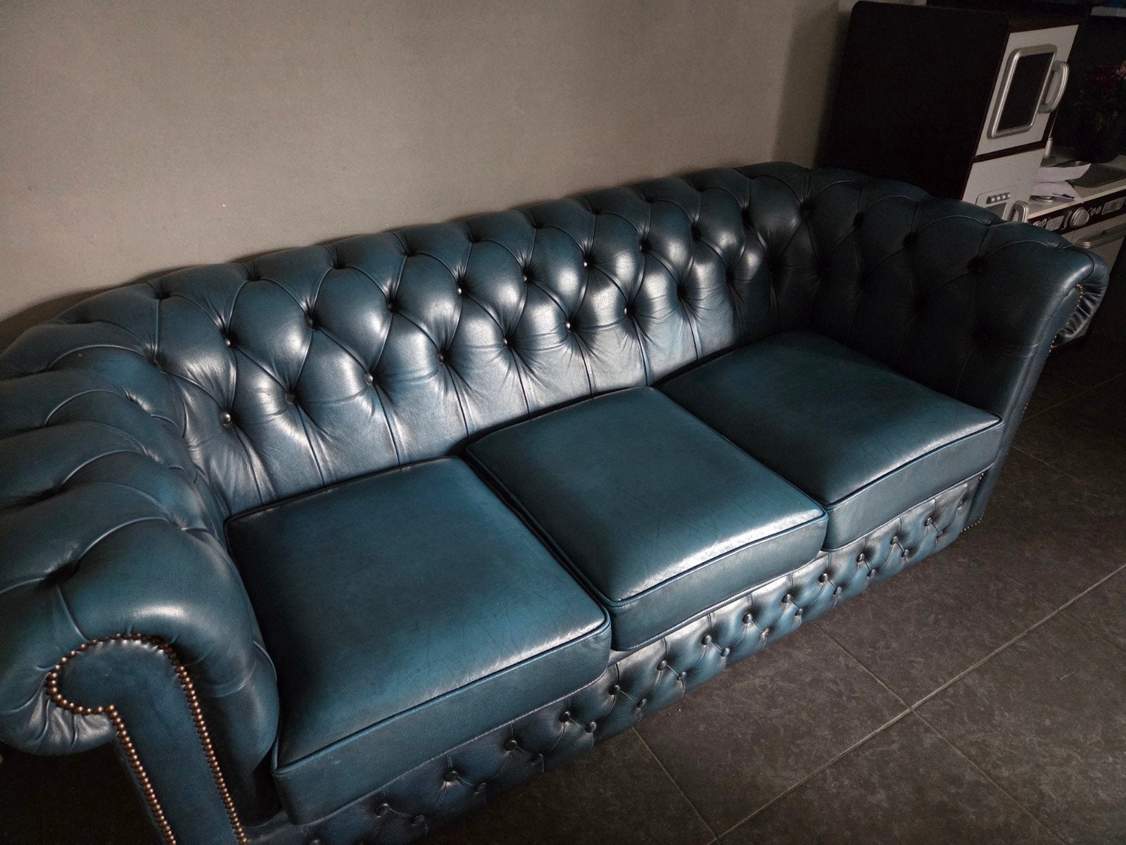 Chesterfield bank, 3-zits, blauw leer, gebruikt, Huis en Inrichting, Ophalen, Gebruikt, Chesterfield, Driepersoons