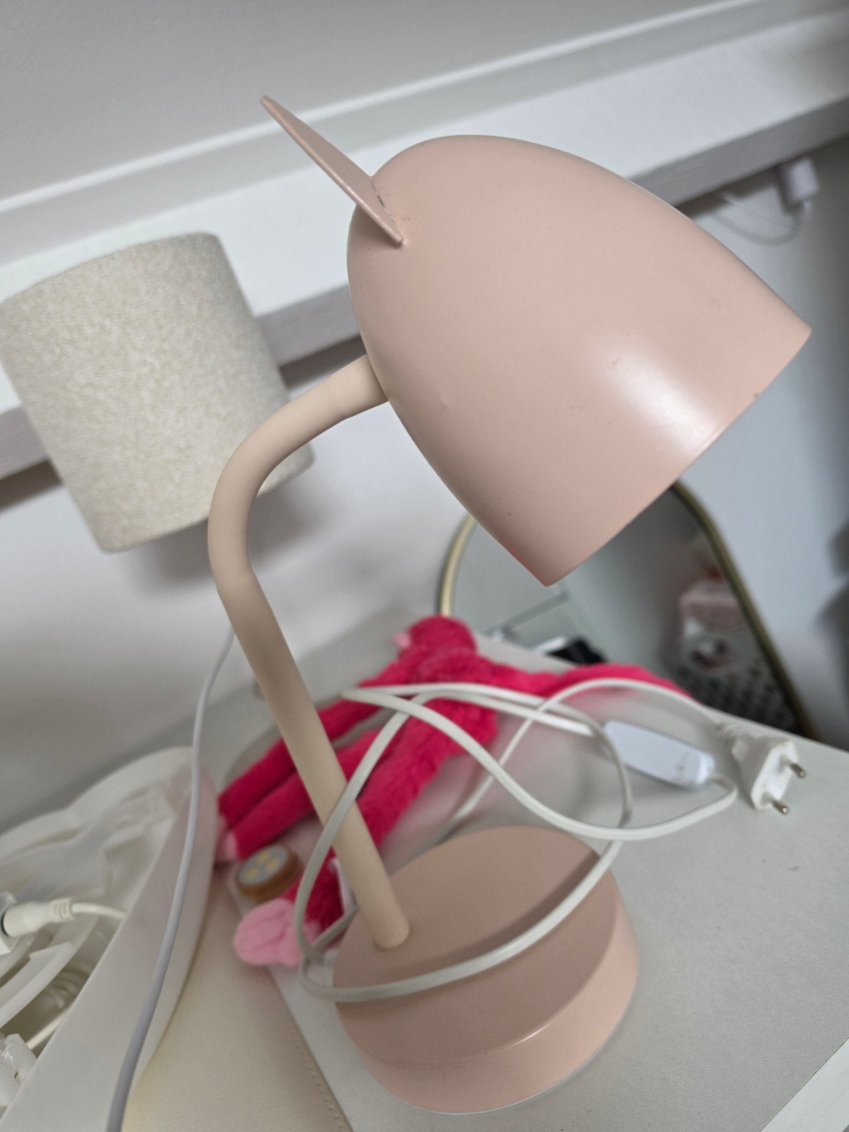 Roze bureaulamp met verstelbare arm, Huis en Inrichting, Ophalen, Bureaulamp, Gebruikt, Met schakelaar
