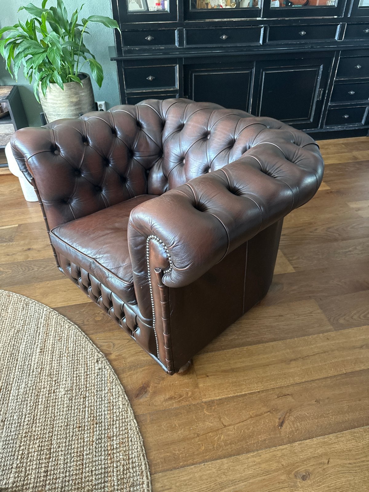 Leren Chesterfield fauteuil - Bruin, Huis en Inrichting, Stoelen, Gebruikt, Bruin, Leer, Ophalen of Verzenden