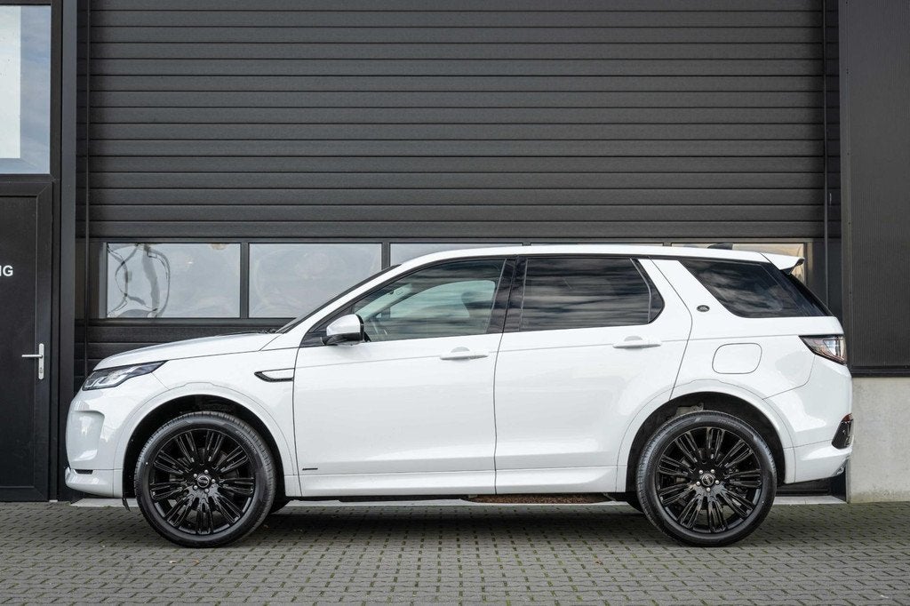 Land Rover Discovery Sport P300e 1.5 R-Dynamic 309PK|Trekhaa, Auto's, Land Rover, Automaat, 1497 cc, Gebruikt, Zwart