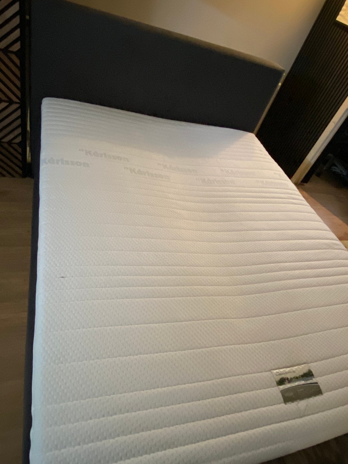 Karlsson boxspring 180x200 inclusief topmatras, Tweepersoons, Ophalen of Verzenden, Zo goed als nieuw, 180 cm