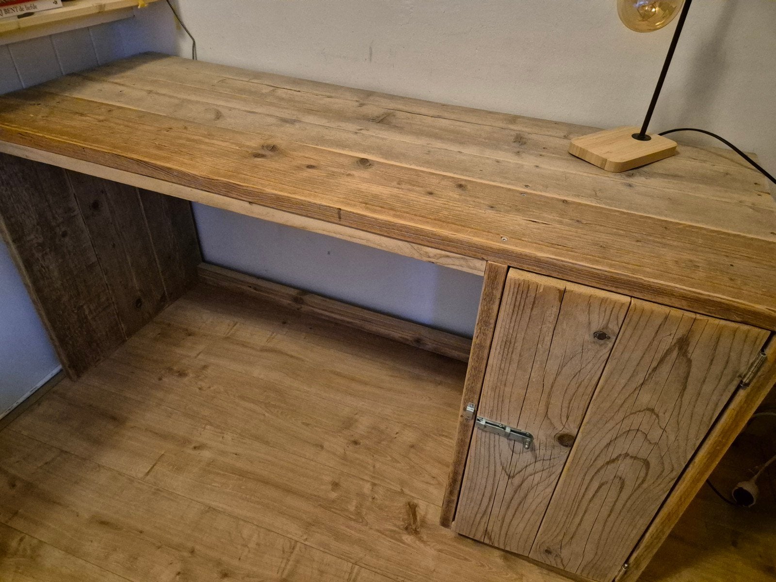 Houten bureau met opbergruimte, Ophalen, Gebruikt, Hout, Bruin