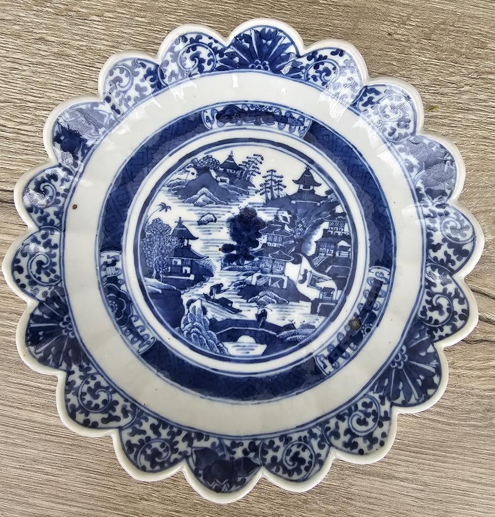 Chinees porseleinen schaaltje/Bordje 18/19 eeuw, Antiek en Kunst, Antiek | Porselein, Ophalen of Verzenden