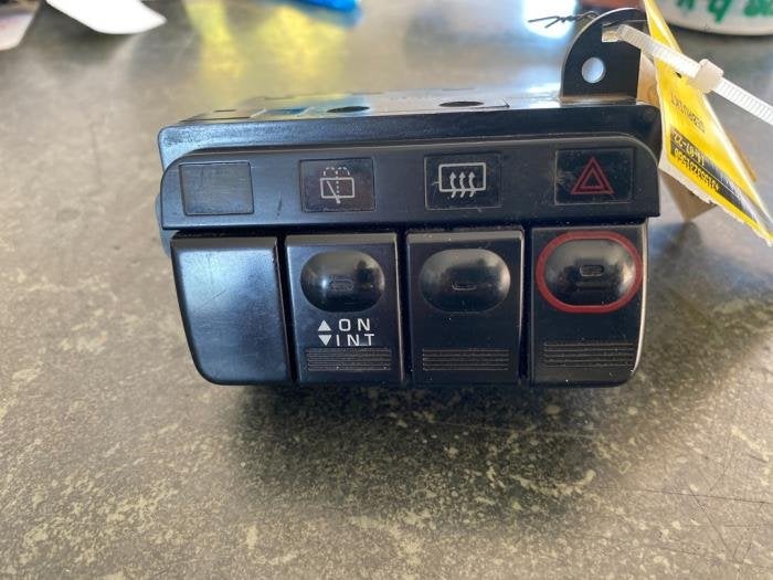 Schakelaar (diversen) van een Mitsubishi Space Wagon, Gebruikt, -, -, Mitsubishi
