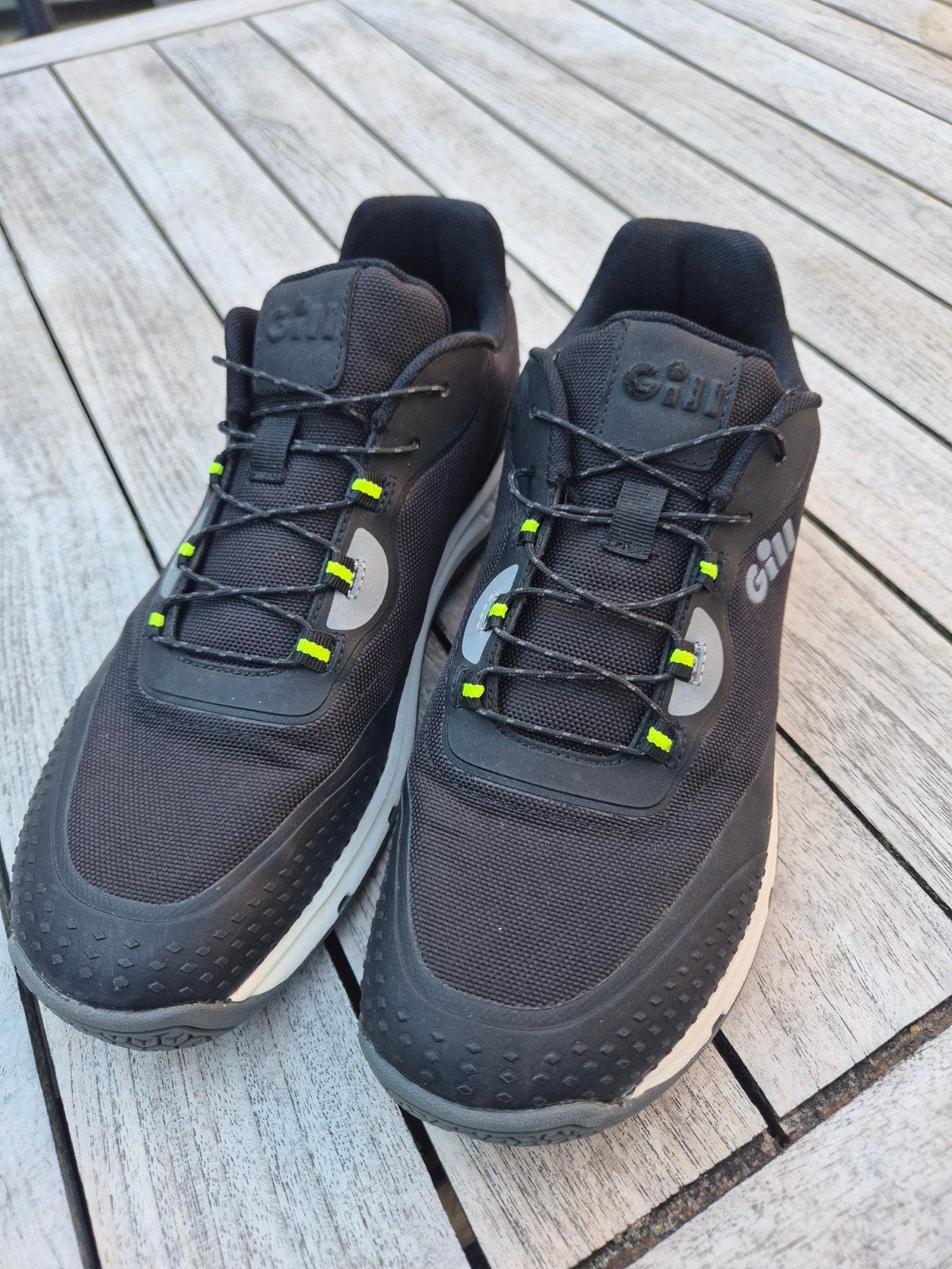 Gill Verso race trainer zeilschoenen - Zwart, Maat 44, Watersport en Boten, Watersportkleding, Gill, Bootschoenen, Ophalen of Verzenden