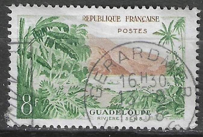 Frankrijk 1957 - Yvert 1125 - Sens rivier - Guadeloupe  (ST), Verzenden, Gestempeld