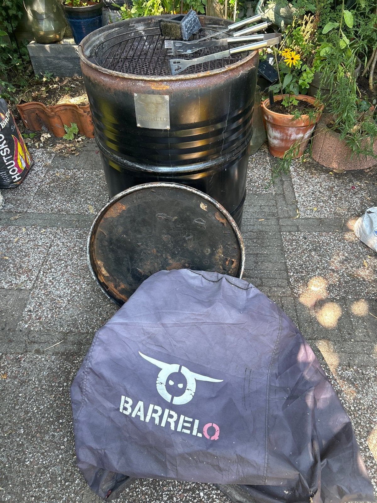 BarrelQ BBQ vat met accessoires en hoes, Ophalen, Gebruikt, Met accessoires