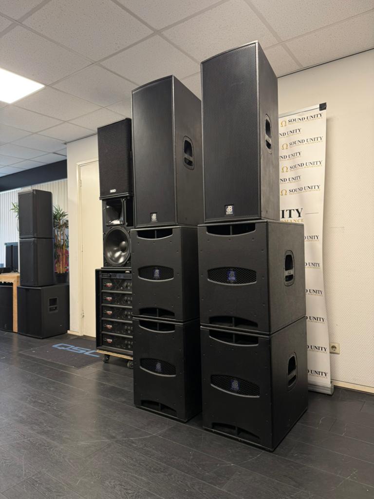 dB Technologies F212 / SUB15D actieve geluidsset (RCF), Audio, Tv en Foto, Luidsprekers, Zo goed als nieuw, 120 watt of meer, Front, Rear of Stereo speakers