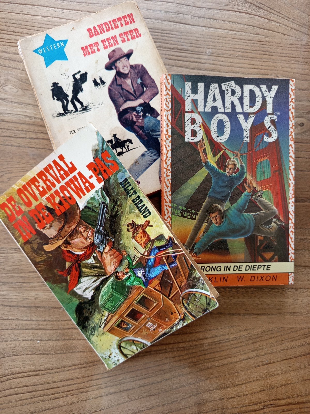 Setje Western en Hardy Boys pockets, Ophalen of Verzenden, Gelezen