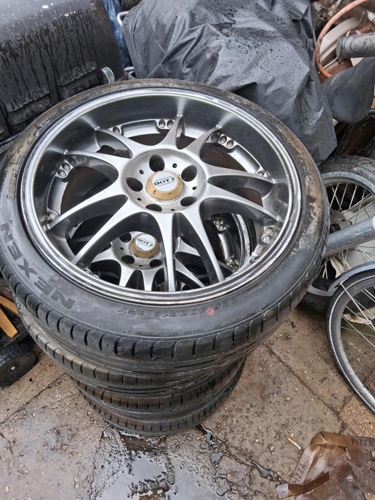 Mooie set 18 inch velgen met banden 225/40ZR18 5x112, Ophalen, Gebruikt