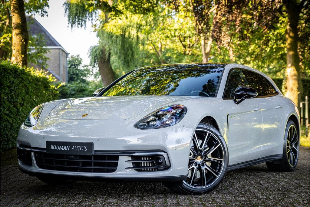 Porsche Panamera Sport Turismo 2.9 4 E-Hybrid 10 Years Editi, Auto's, Porsche, Automaat, 48 km/l, 462 pk, Vierwielaandrijving