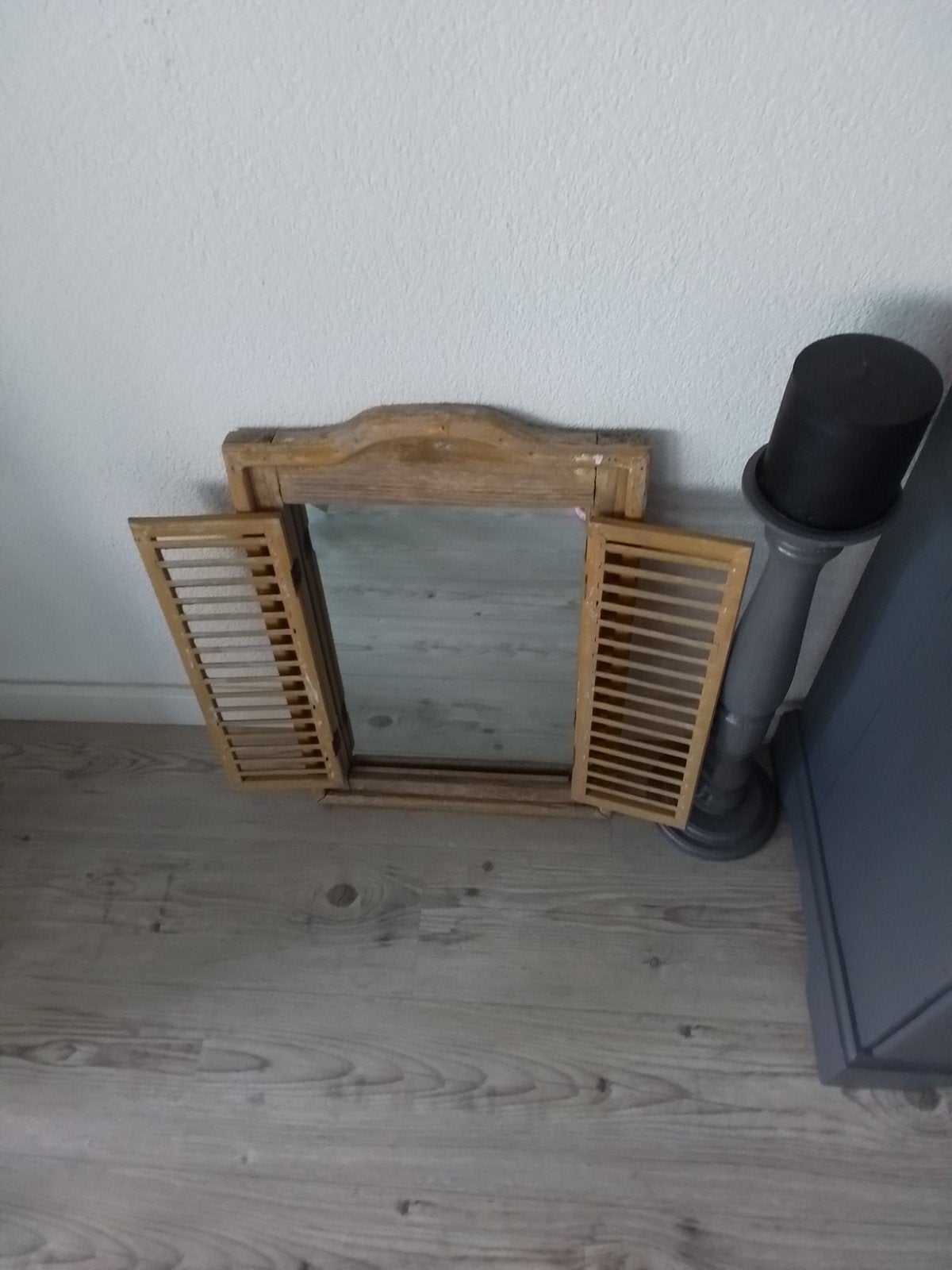 Decoratieve spiegel met luiken, Huis en Inrichting, Ophalen, Gebruikt, Vierkant, Minder dan 100 cm