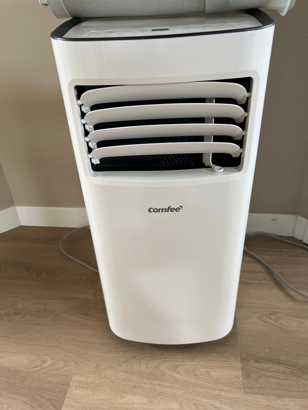 Comfee Mobiele Airco 7000 BTU inclusief afvoerslang, Ophalen, Minder dan 60 m³, Zo goed als nieuw, Koelen en Ontvochtigen