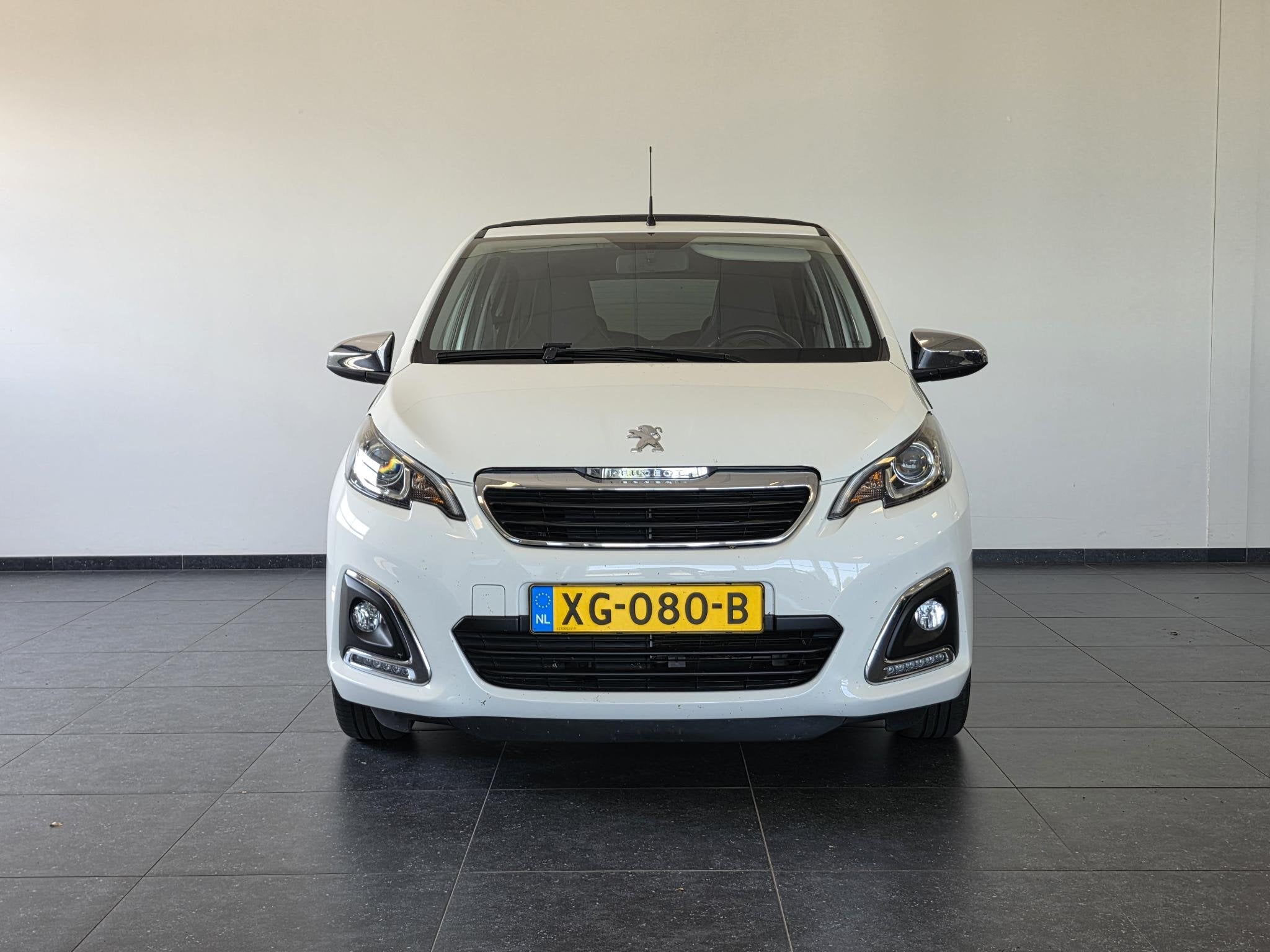 Peugeot 108 1.0 e-VTi Allure TOP! | Automaat | Stoelverwarmi, Auto's, Dealer onderhouden, Gebruikt, 4 stoelen, Wit