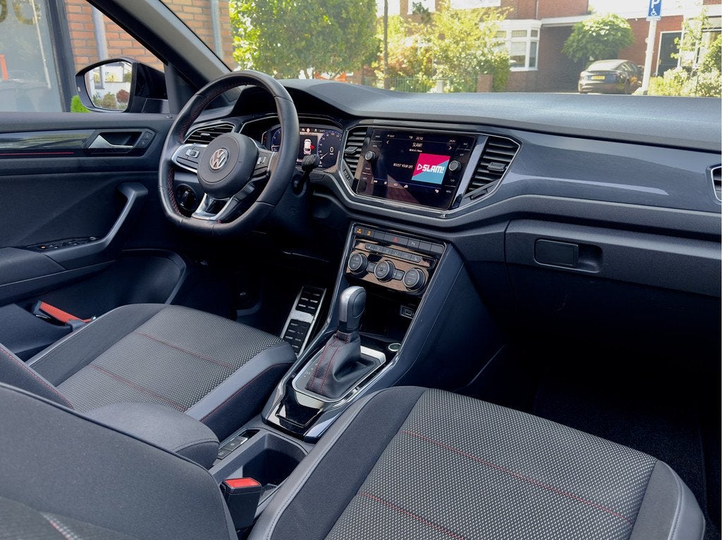 Volkswagen T-Roc 1.5 TSI AUT7 SPORT 2X R-LINE 104D.KM PANODA, Auto's, Volkswagen, Euro 6, 4 cilinders, 150 pk, Leder en Stof