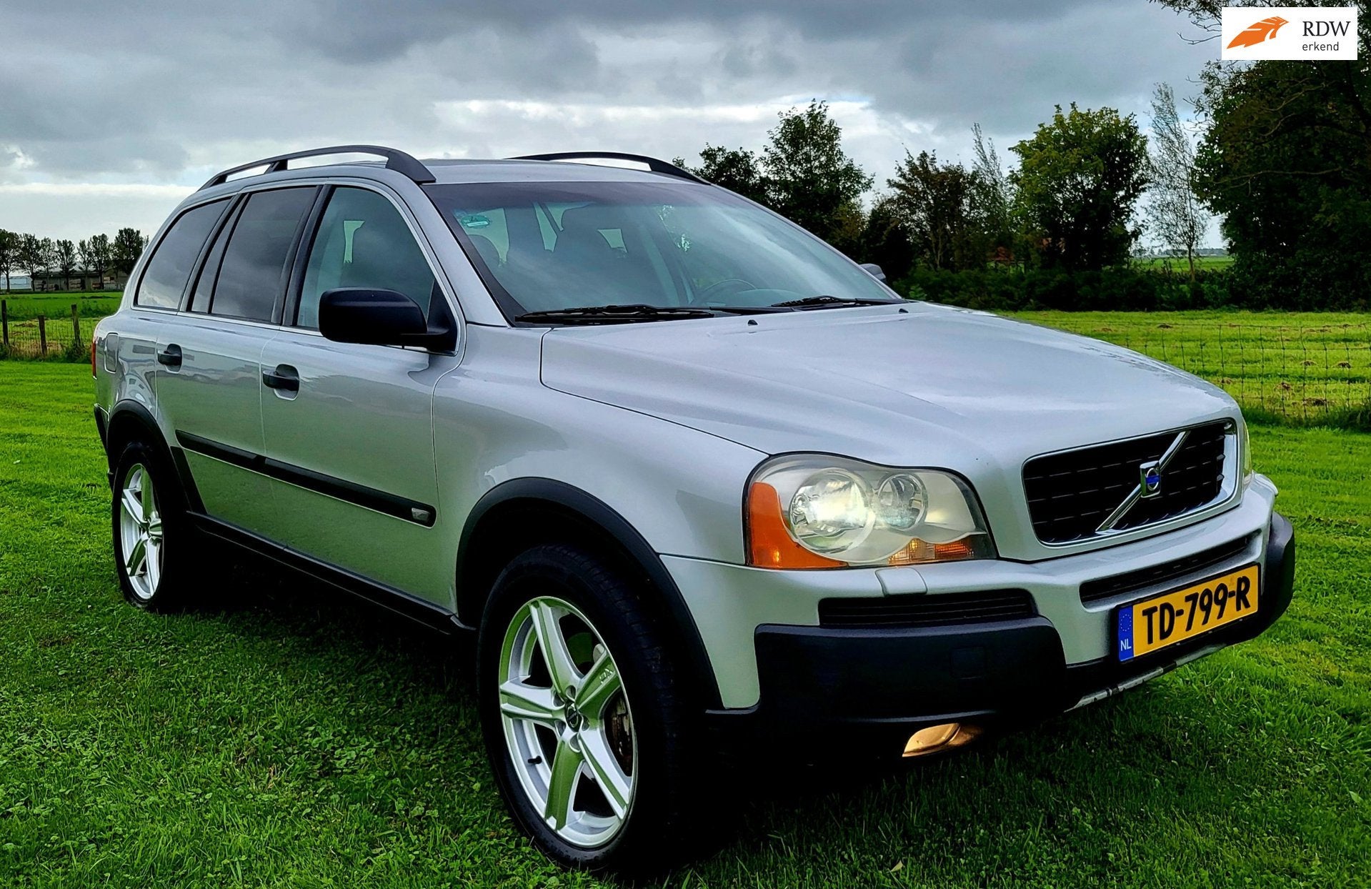 Volvo XC90 2.9 T6 Exclusive,272 PK, R-DESIGN 19 INCH, KONI,L, Auto's, Dealer onderhouden, Gebruikt, Zwart, 138 €/maand