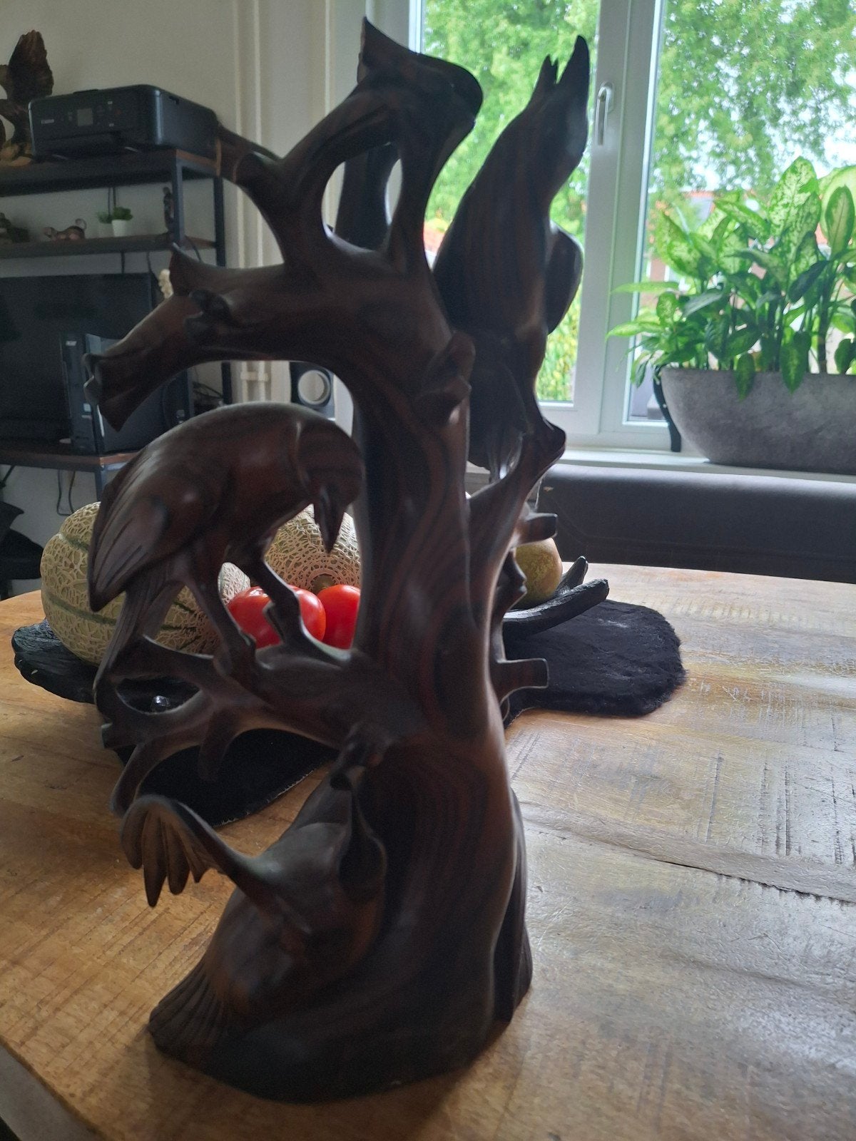 Unieke handgesneden houten sculptuur met vogels, Houtsnijwerk, Ophalen of Verzenden, Handgemaakt, 20 - 50 cm
