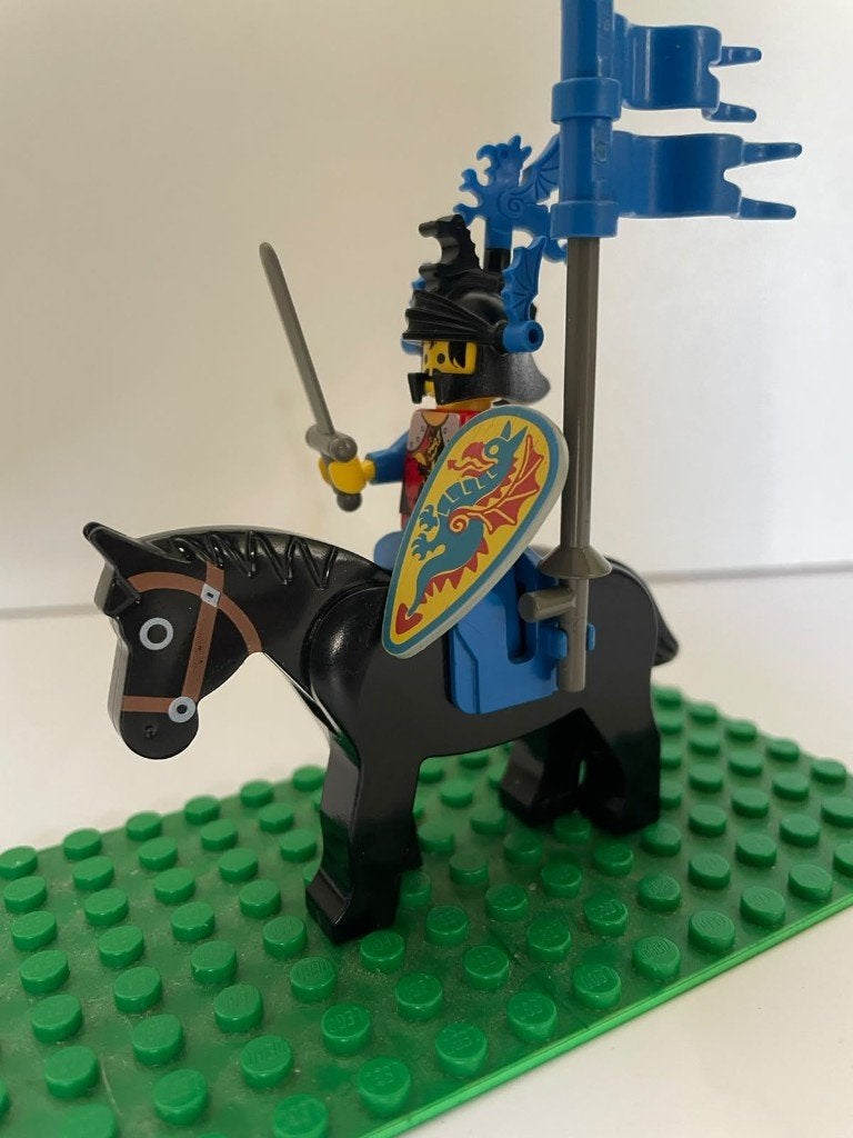 LEGO Vintage Castle Dragon Knights Ridder (6082 / 6056), Overige thema's, Lego, Ophalen of Verzenden, Zo goed als nieuw