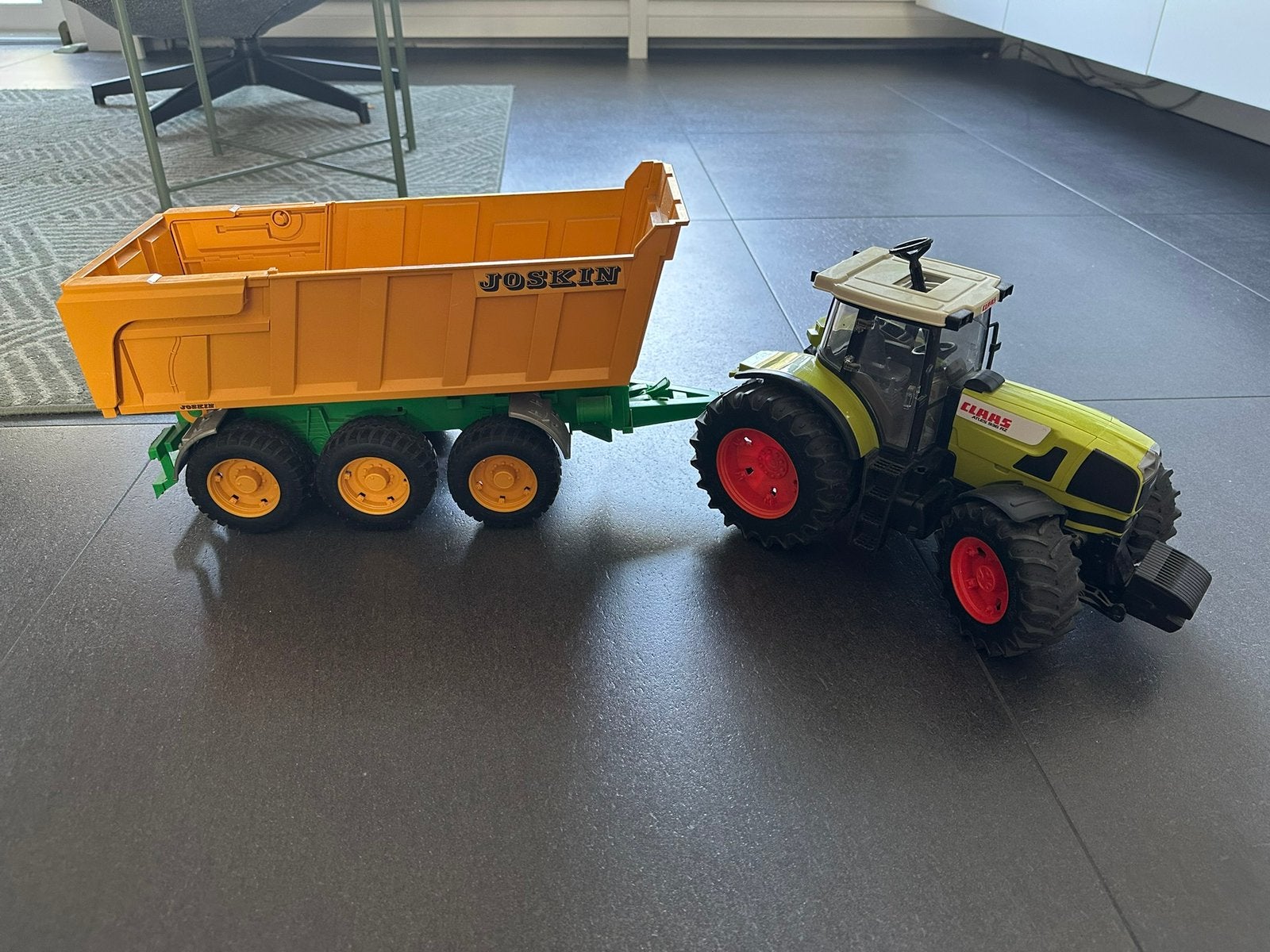 Model traktor en kiepwagen claas joskin, Ophalen of Verzenden, Zo goed als nieuw, Tractor of Landbouw, Overige merken