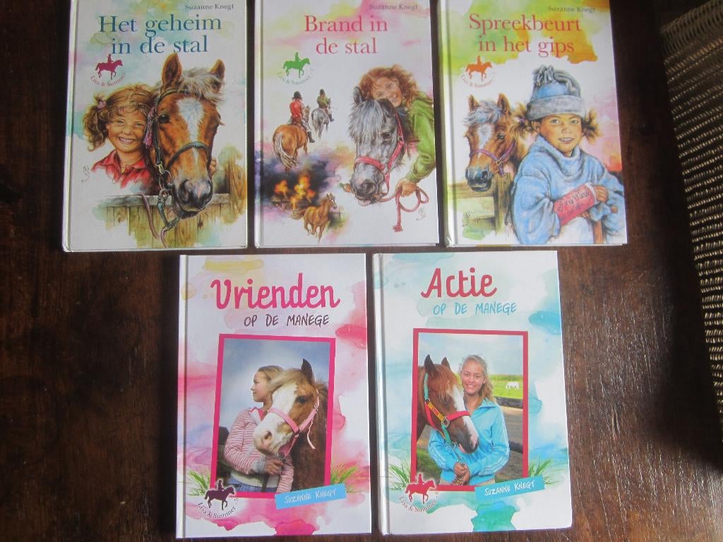 Suzanne Knegt Lisa & Summer Compleet 1,2,3,5,9 stal/brand/ma, Ophalen of Verzenden, Zo goed als nieuw, Fictie algemeen
