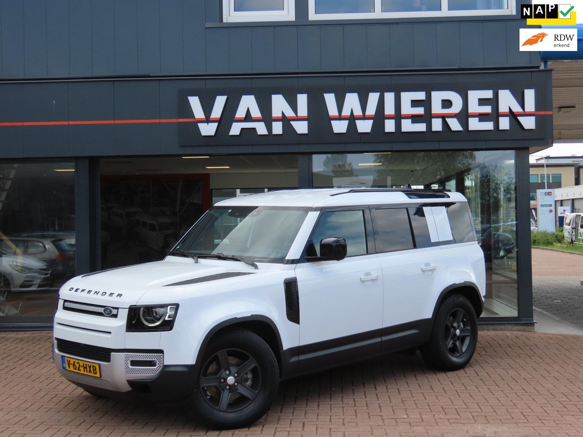 Land Rover Defender 3.0 D250 110 MHEV S Grijs Kenteken Lucht, Automaat, 249 pk, Gebruikt, Overige carrosserieën