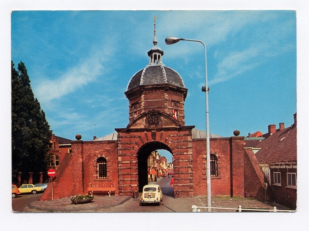 Leiden, Morspoort - straatbeeld auto's gebouw stad, Ophalen of Verzenden, 1960 tot 1980, Ongelopen, Zuid-Holland