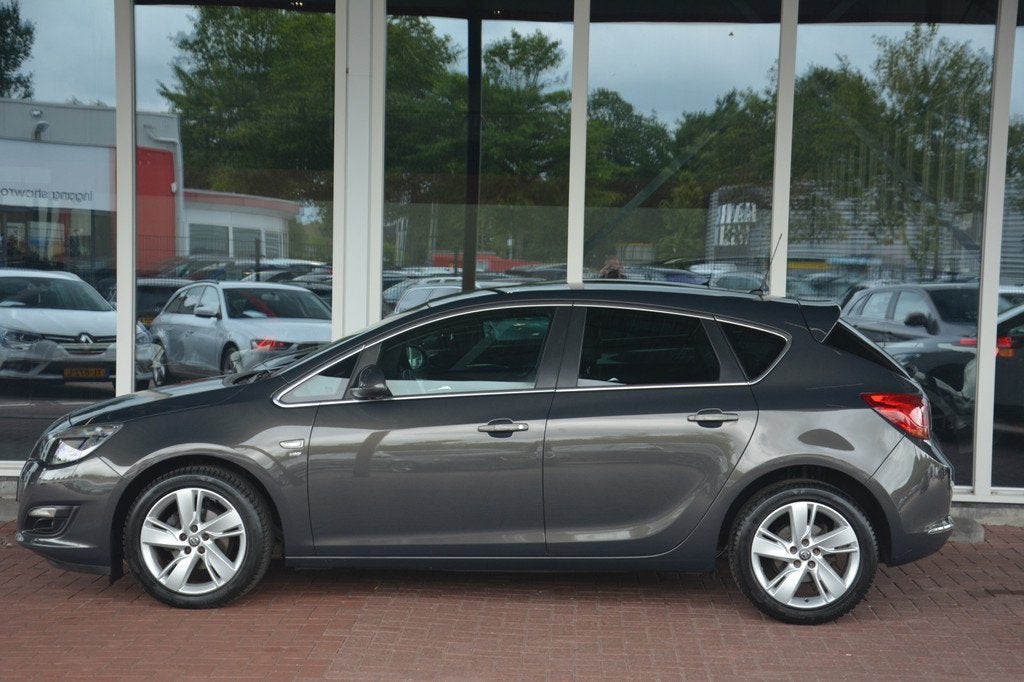 Opel Astra 1.4 Turbo Design Edition (bj 2014), Auto's, Opel, Voorwielaandrijving, Euro 5, 680 kg, 4 cilinders