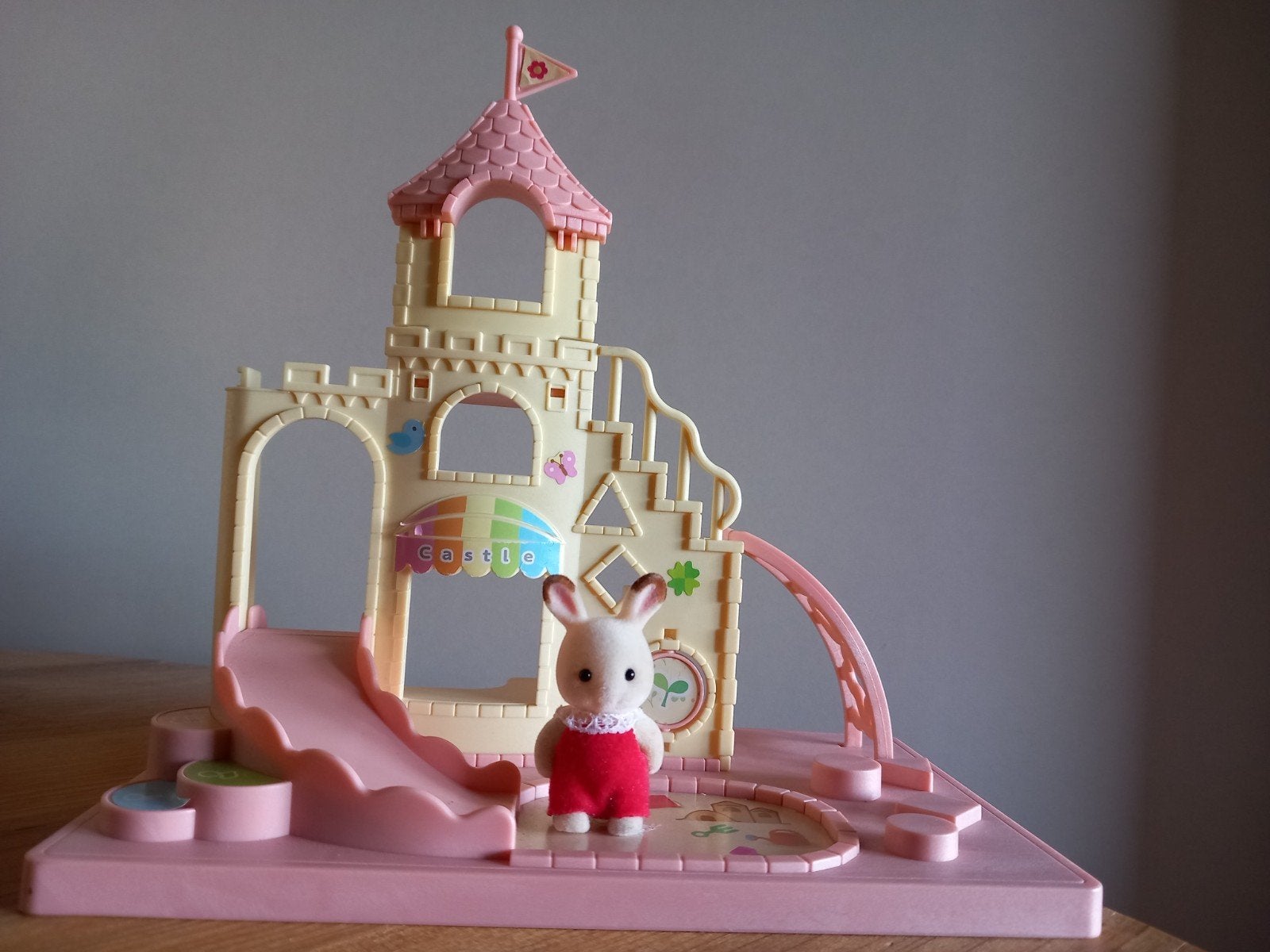 Sylvanian Families babykasteeltje/babykonijn compleet, Ophalen of Verzenden, Zo goed als nieuw