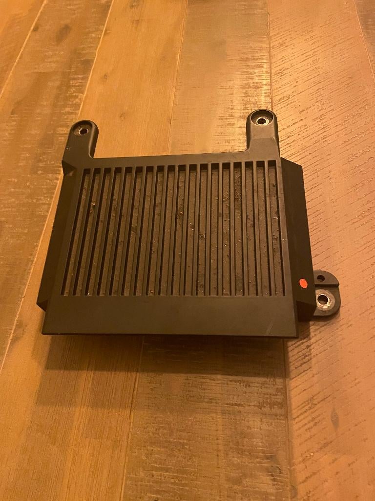 versterker Volvo V70-S80 P3, Ophalen, Zo goed als nieuw, 120 watt of meer, Overige merken