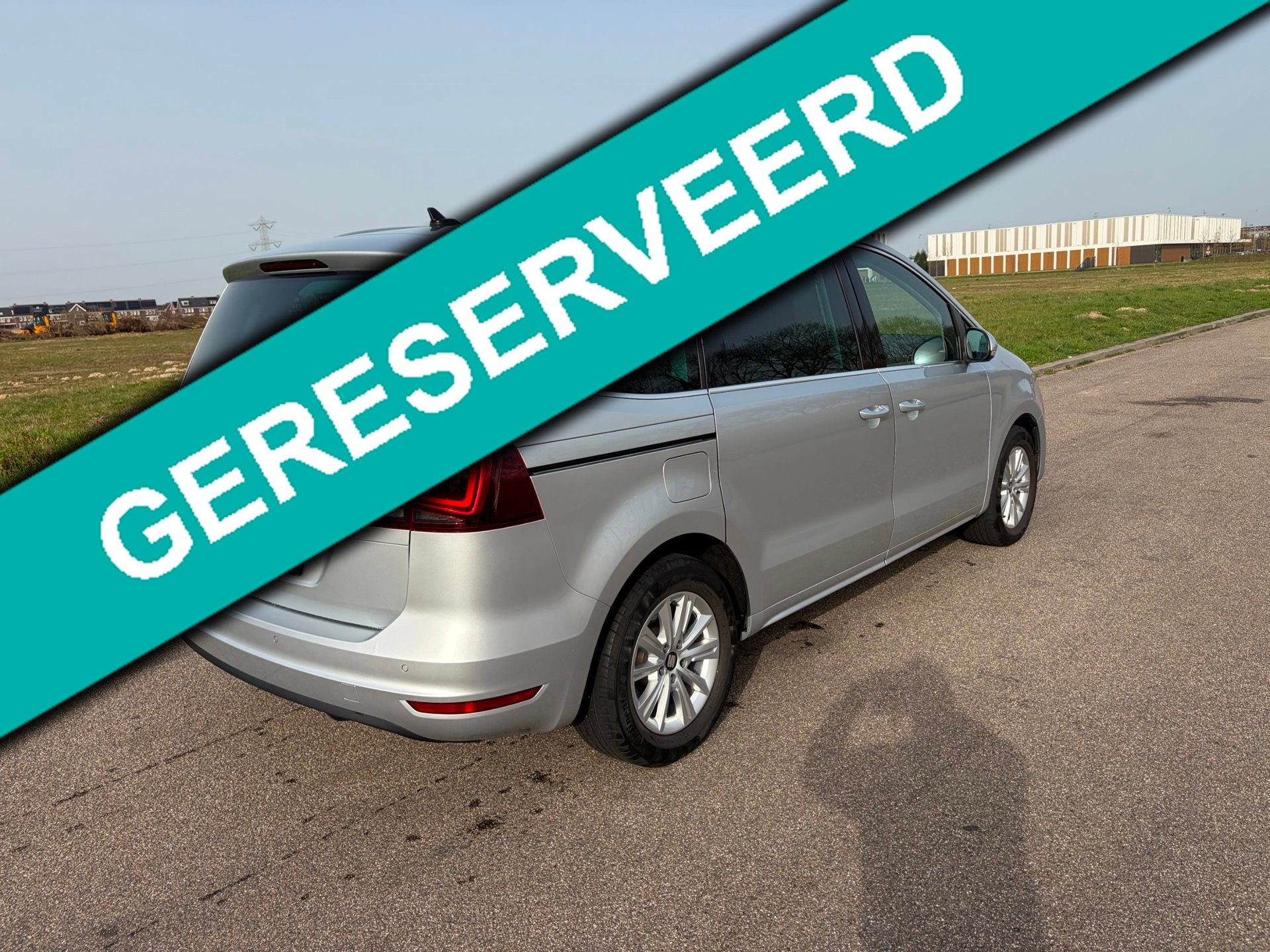 Seat Alhambra 1.4 TSI Style BTW auto, Auto's, Seat, Dealer onderhouden, Gebruikt, Beige, 4 cilinders