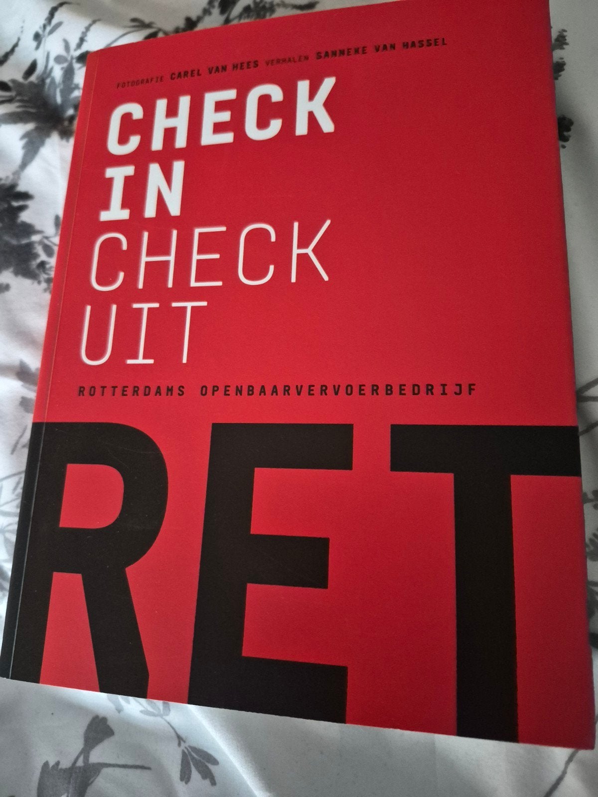 Check in Check uit nw R.E.T Vaste prijs€15euro, Verzenden, Nieuw, Tram