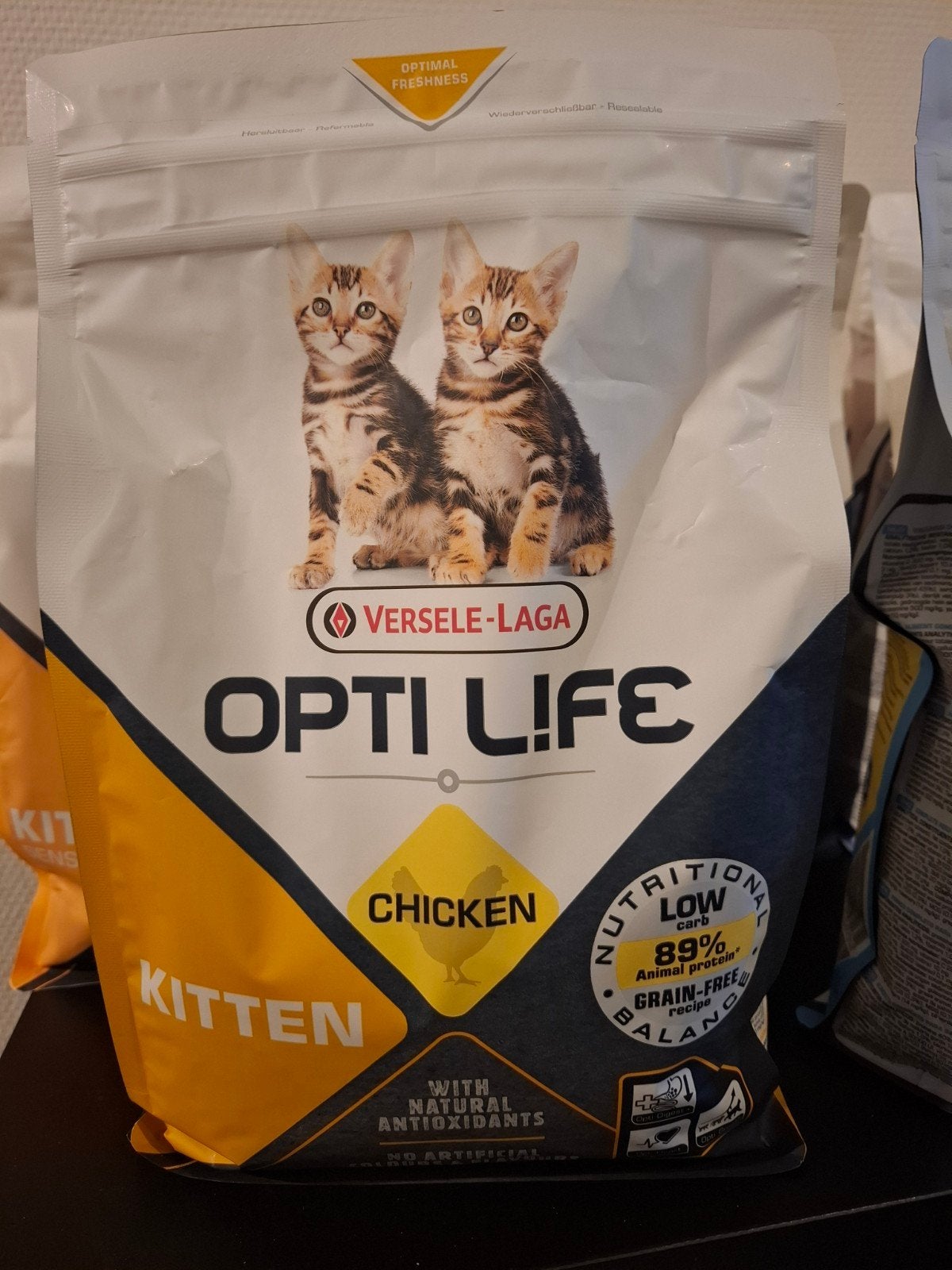 Foto 3 van Opti Life Kattenvoer 10 zakken